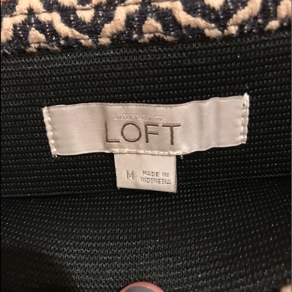 🚫SOLD🚫 LOFT Mid skirt - Picture 2 of 2